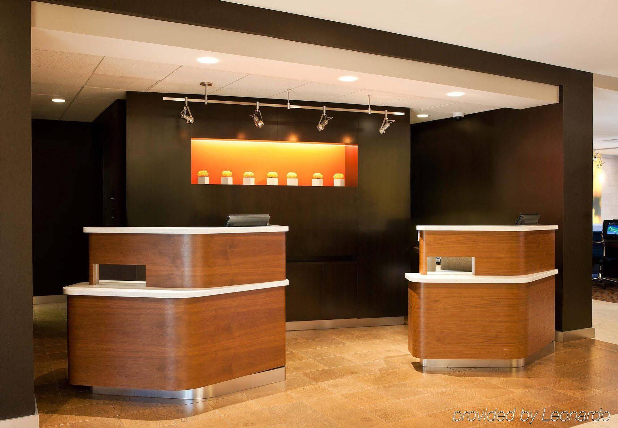 Courtyard By Marriott Pleasanton Hotel Exterior photo